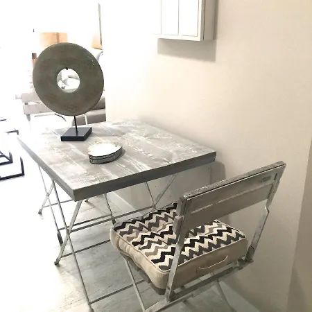 アパートホテル Morendal-zaaita